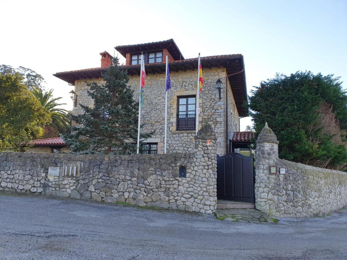Posada San Tirso Toñanes Εξωτερικό φωτογραφία
