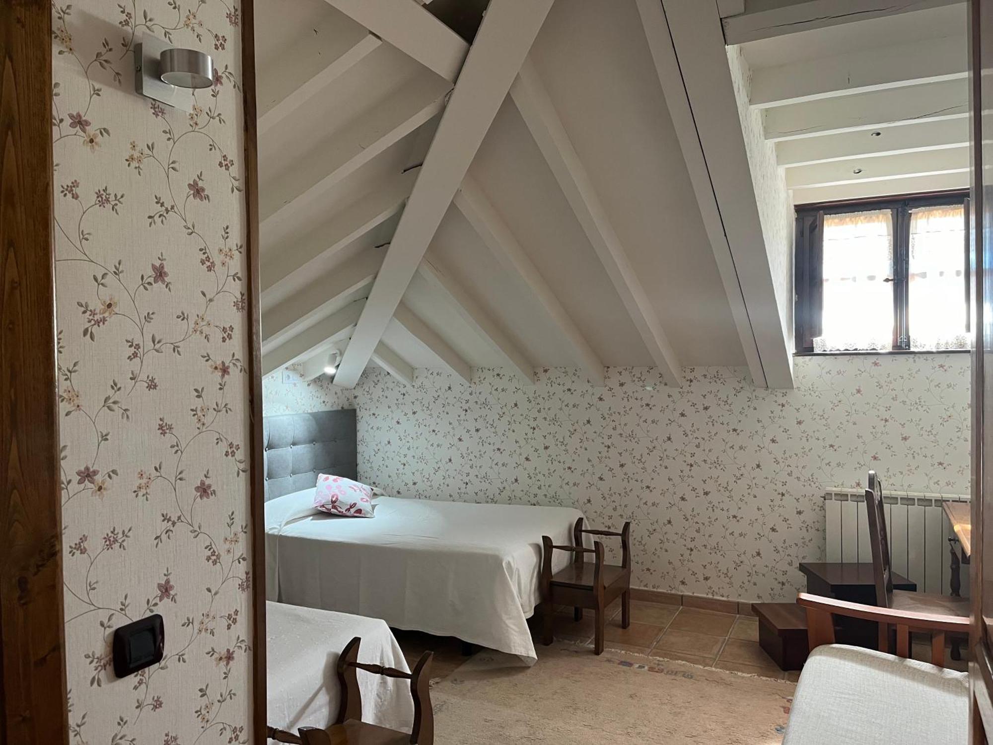 Posada San Tirso Toñanes Εξωτερικό φωτογραφία