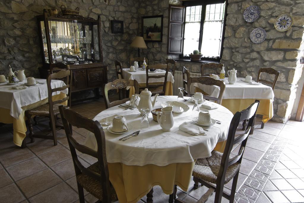 Posada San Tirso Toñanes Εξωτερικό φωτογραφία