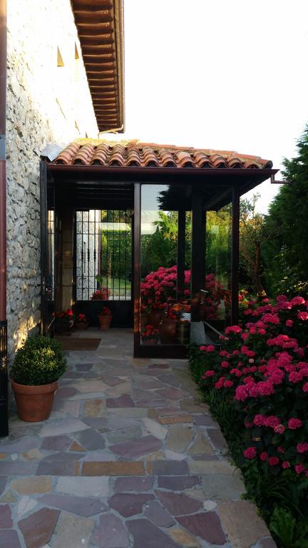 Posada San Tirso Toñanes Εξωτερικό φωτογραφία