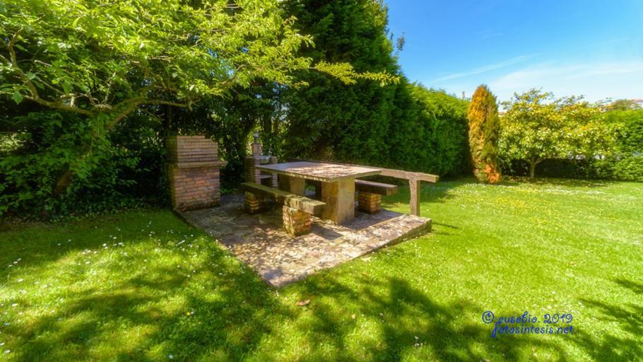 Posada San Tirso Toñanes Εξωτερικό φωτογραφία